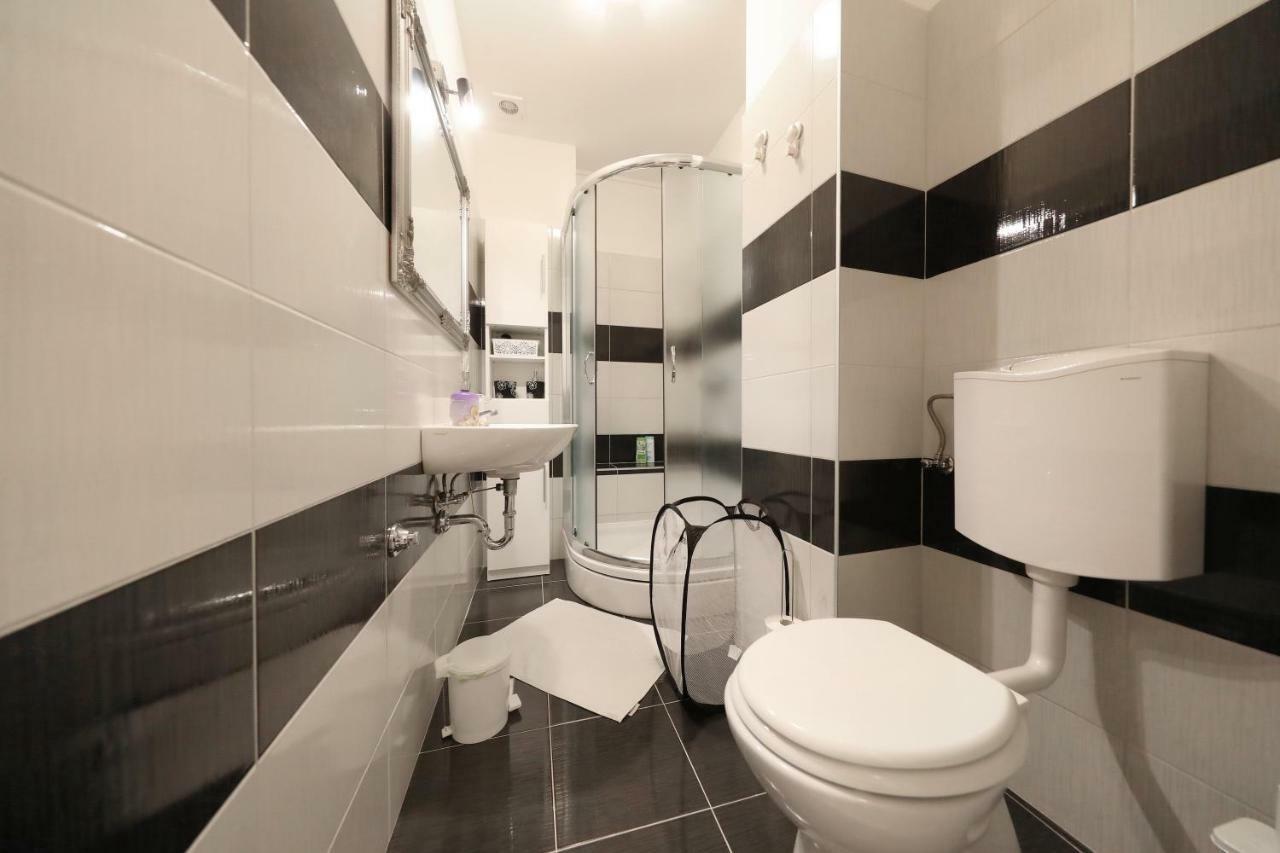 Luci Apartman *